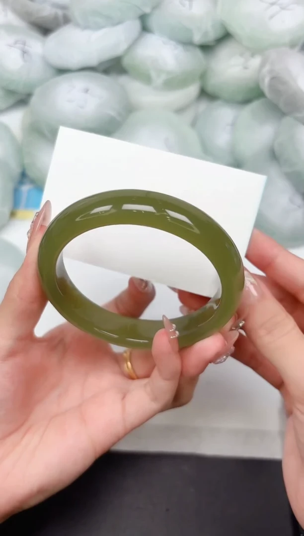 石英质玉手镯未镶嵌153-60.7