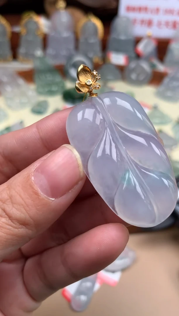 【闪购商品】翡翠颈饰18K金镶嵌叶子