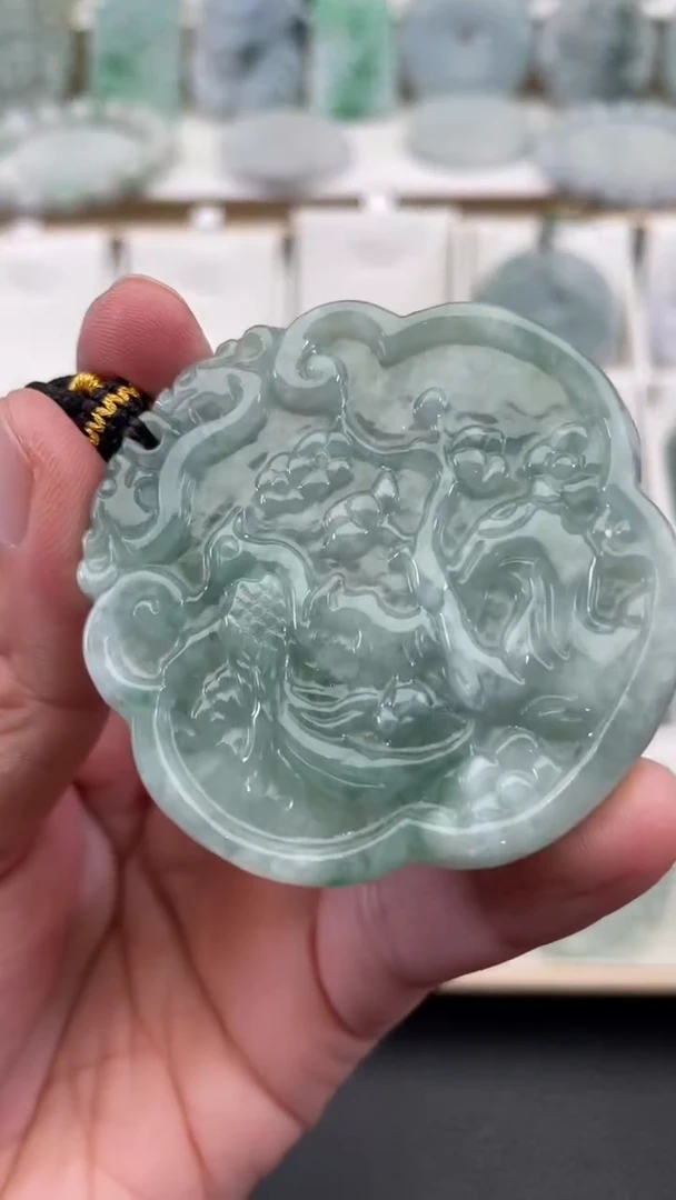 颈饰未镶嵌翡翠天然缅甸翡翠A货350