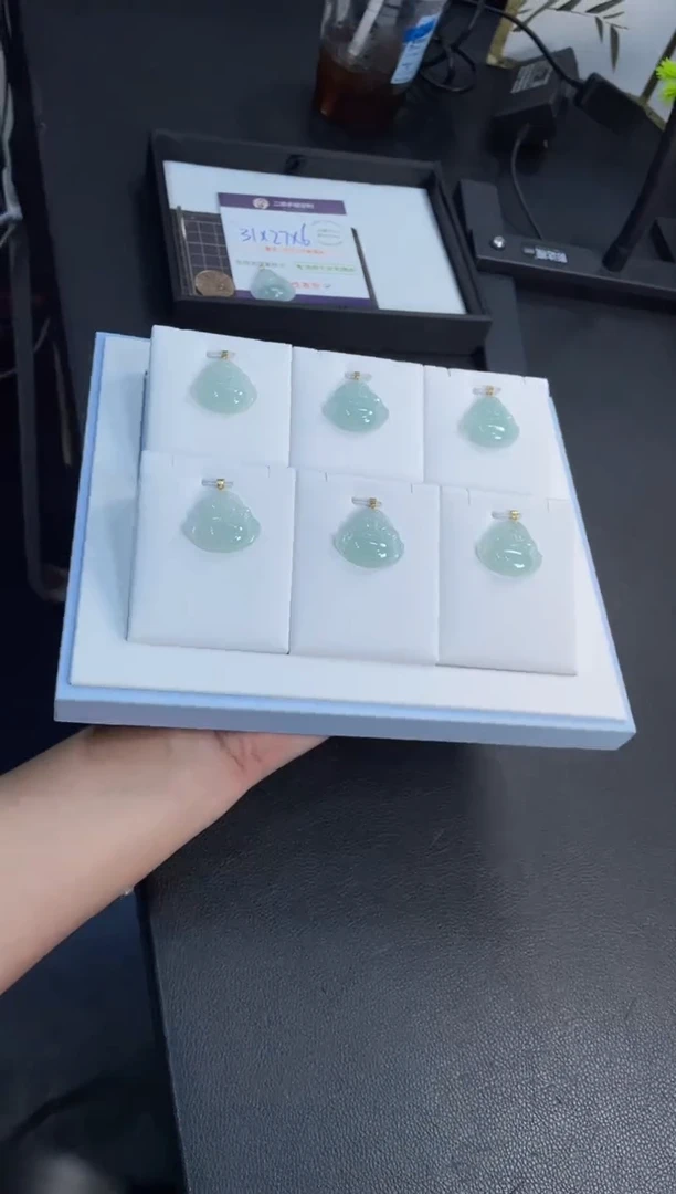 18K金镶嵌挂件翡翠佛公FL17@多样性发其一CP配绳