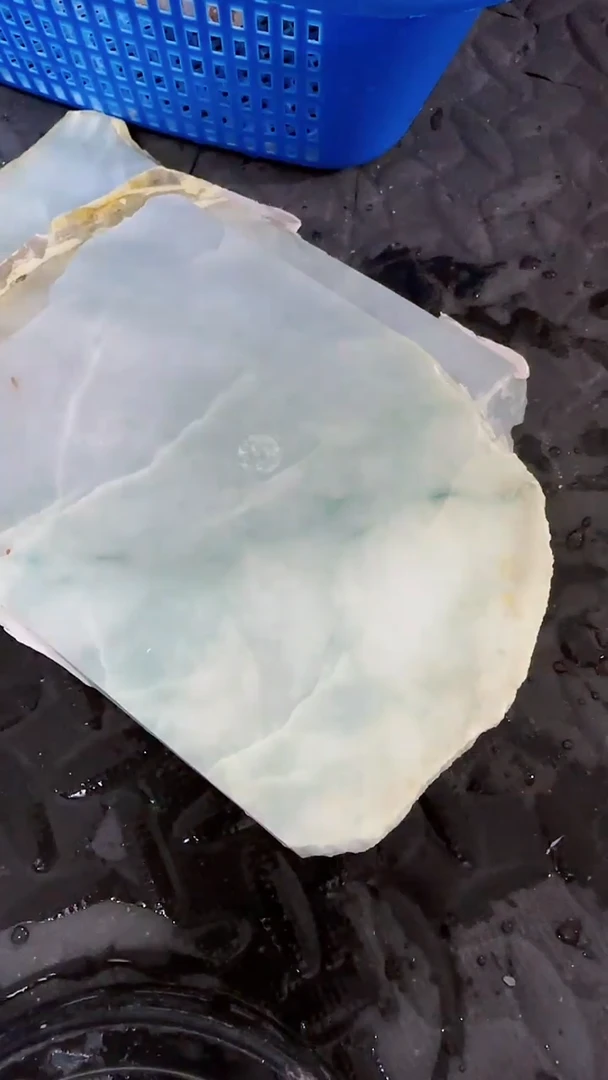 翡翠挂件未镶嵌040翡翠