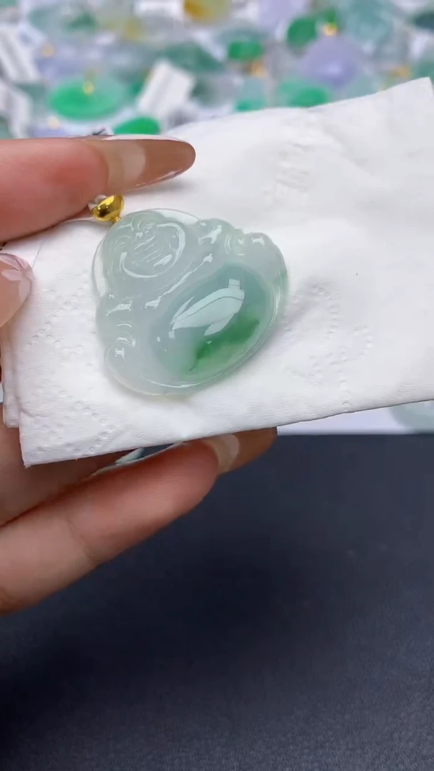 颈饰18K金镶嵌翡翠A货假一赔三支持复检百元上九元证书费自理