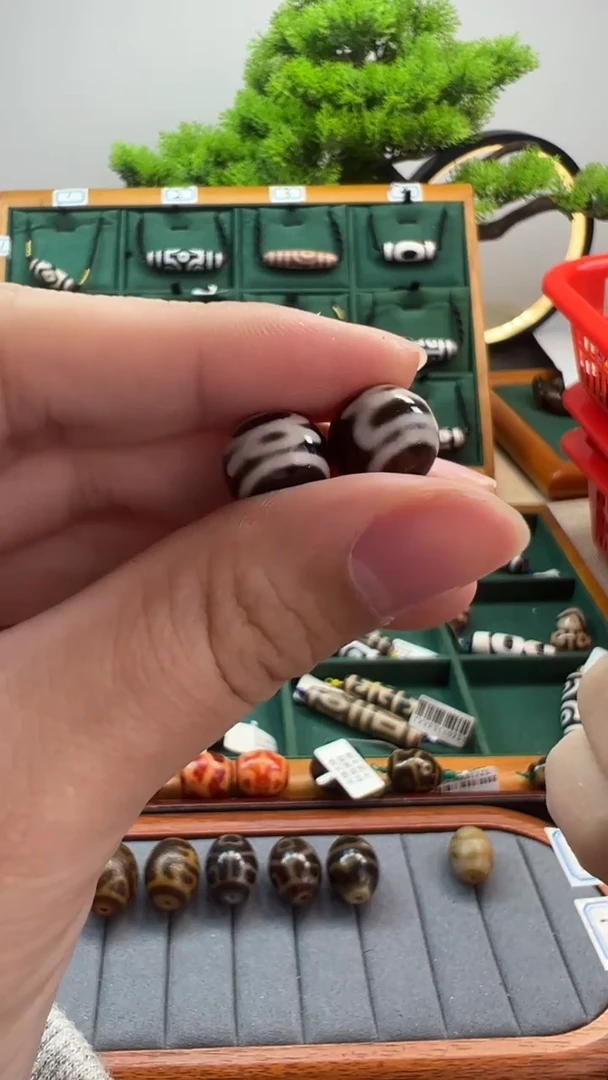 玛瑙/玉髓（覆膜）颈饰未镶嵌110.（微瑕随机发货）