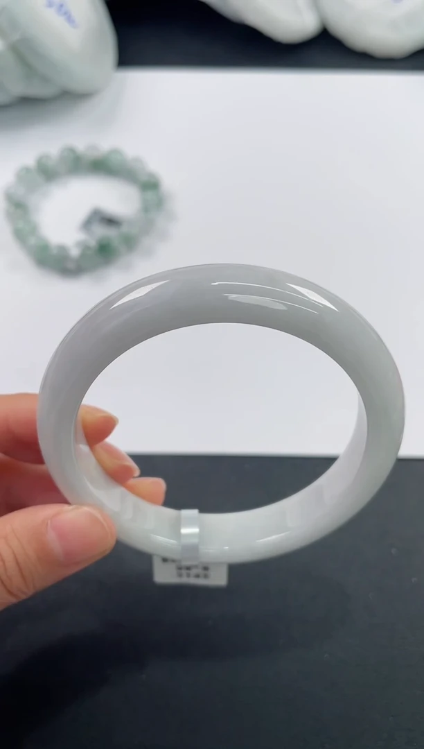 未镶嵌手镯翡翠  8469 61+