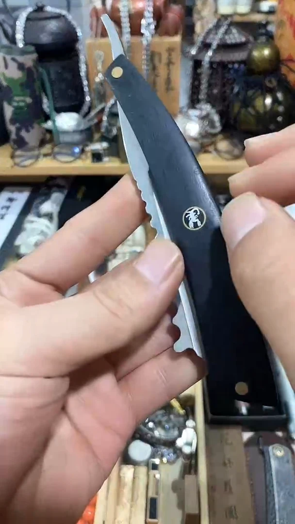 瓷片闪购商品  如图所示