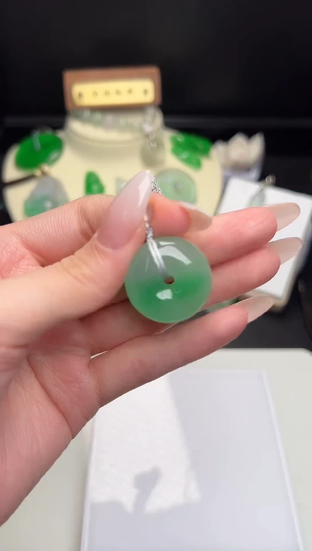 颈饰未镶嵌翡翠19