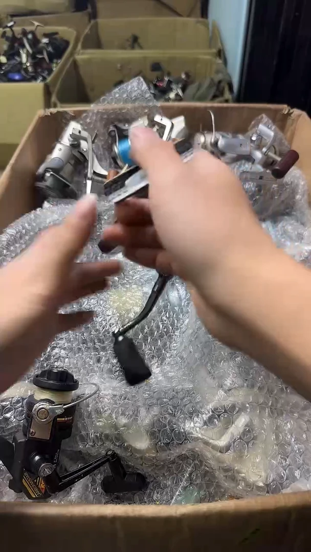 滨****型成色直播间都展示过，看清楚了再下单。孤品微瑕钓鱼轮