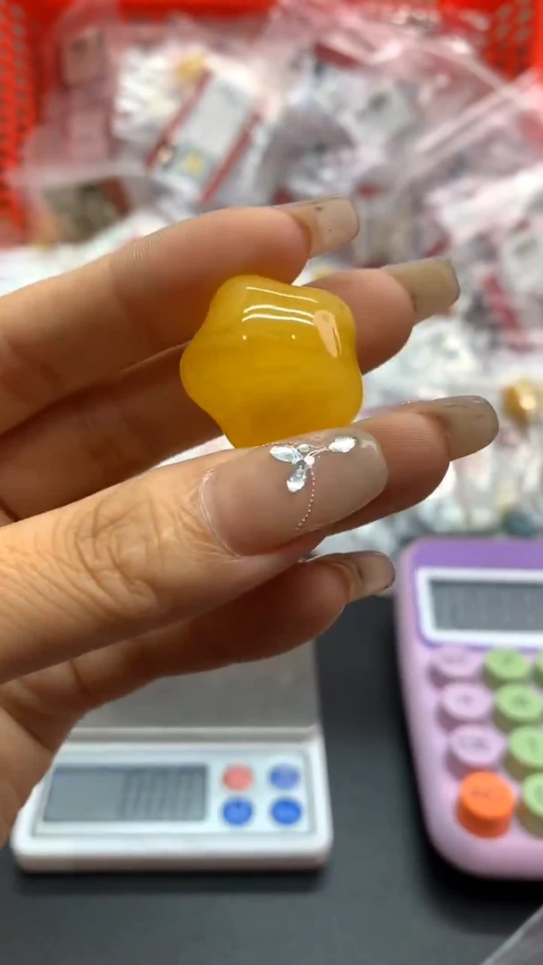 未镶嵌琥珀珠宝奇石2899