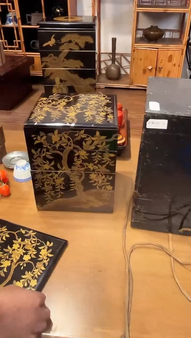 金银梨地 金银莳绘 双盖四段（年代物，略磨损，介意勿拍）