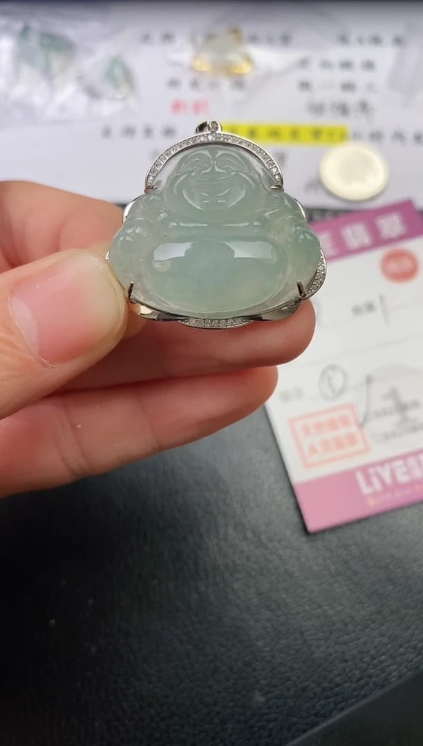 颈饰银S925镶嵌翡翠鲨**椒挂件
