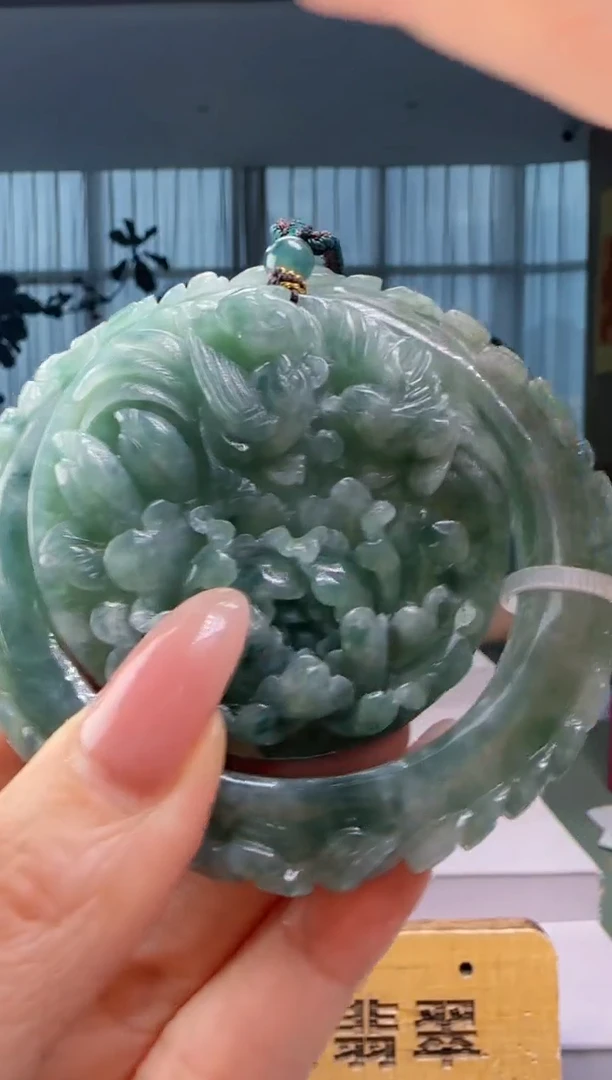 颈饰未镶嵌翡翠配底座YJ@@960Q7J04853