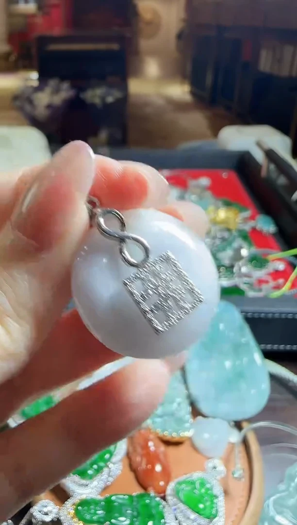 颈饰未镶嵌翡翠翡翠