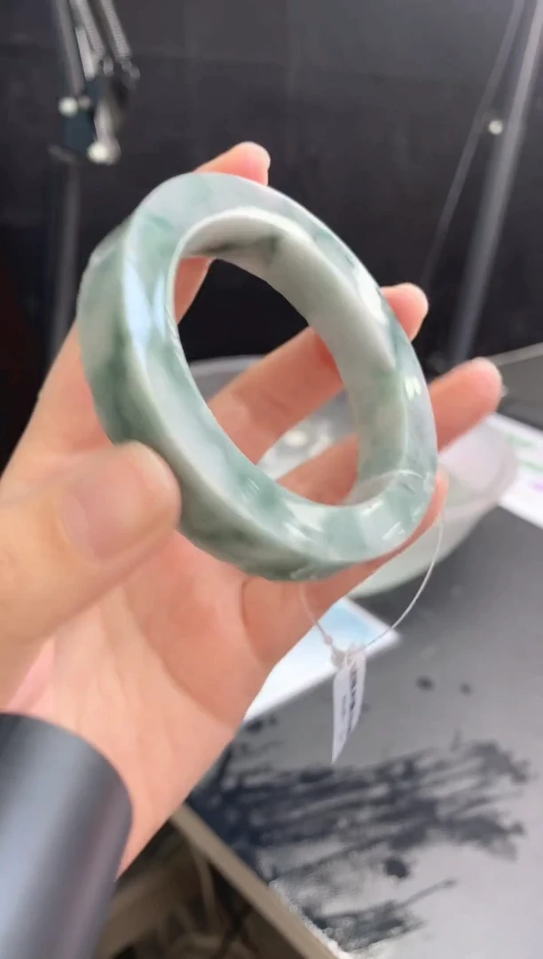 【闪购商品】定制翡翠手镯未镶嵌4 54-57正