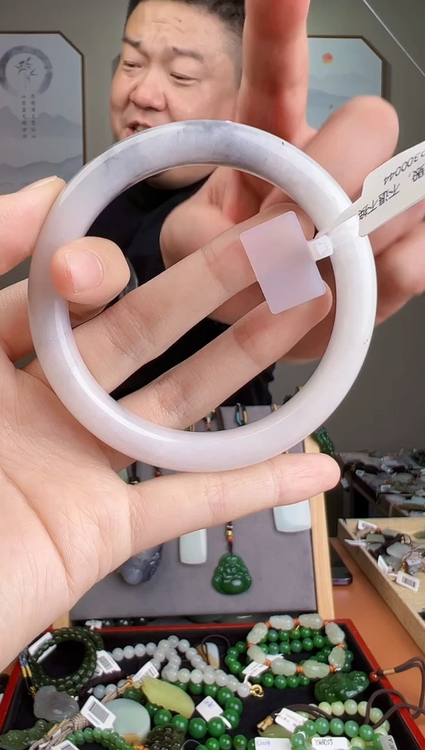 未镶嵌手镯和田玉一物一证 拍一单发一个62