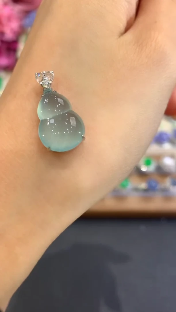 吊坠(不含链)18K金镶嵌翡翠w36