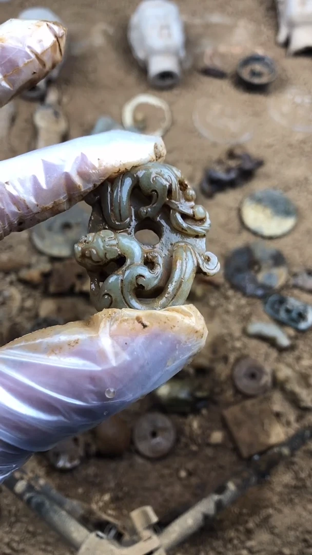 未镶嵌和田玉挂件1