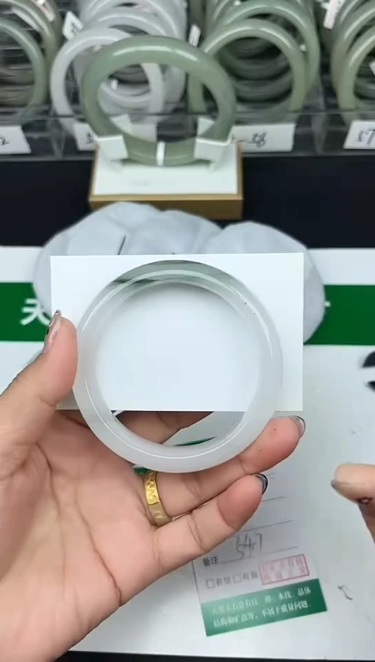 未镶嵌手镯石英质玉154-54/55