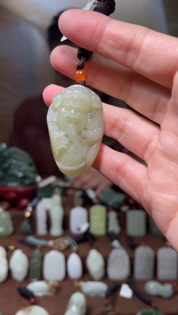 颈饰未镶嵌和田玉·