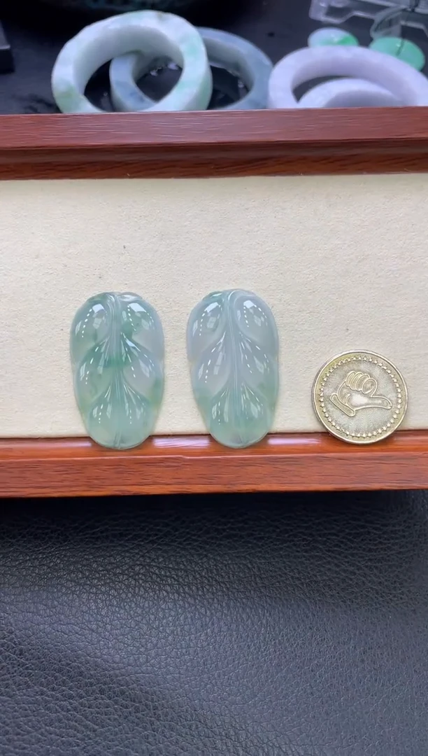 【闪购商品】翡翠吊坠(不含链)未镶嵌吊坠 多样性发一件