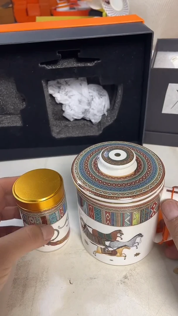 杯鸿辉家品牌瓷器，京东包邮！