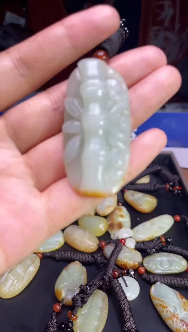 颈饰未镶嵌和田玉123