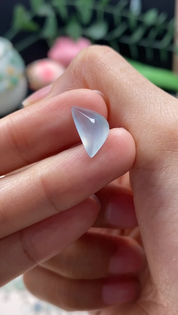 【闪购商品】翡翠颈饰未镶嵌翡翠冰晴随型