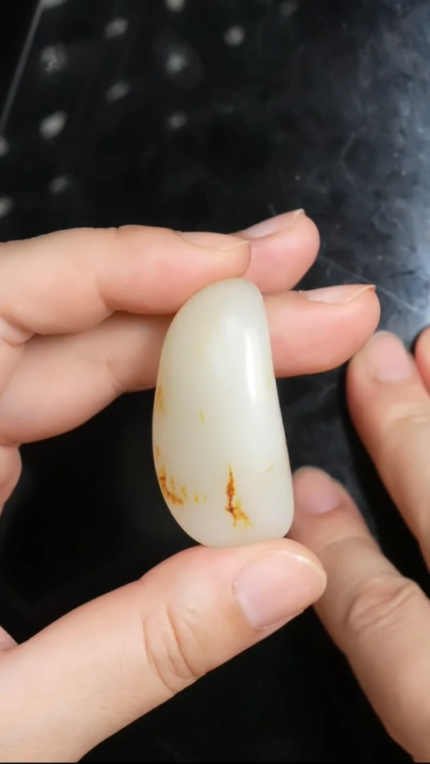 和田玉未镶嵌吊坠(不含链)31克和田玉原石