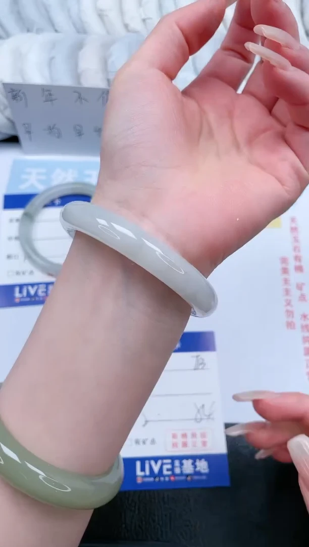 【闪购商品】石英质玉手镯未镶嵌T13-54