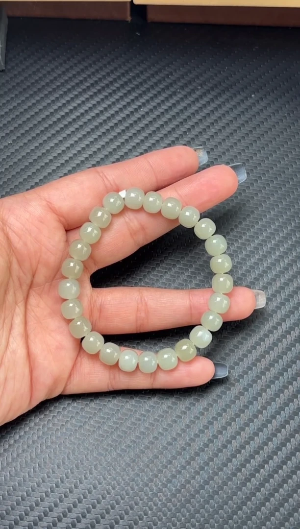 未镶嵌手串和田玉小*歌且末微色差近矿卡8