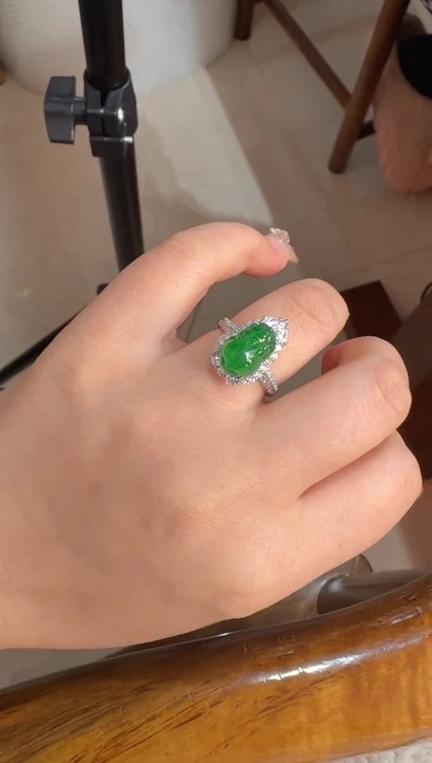 【闪购商品】翡翠戒指银S925镶嵌天然A货翡翠戒指