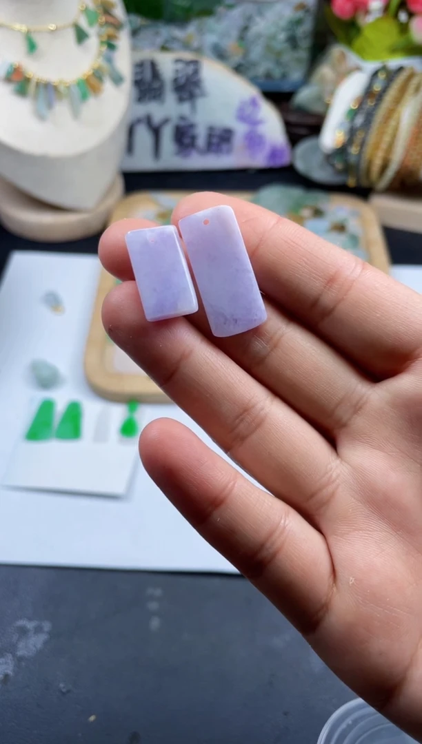 翡翠未镶嵌颈饰天然翡翠70