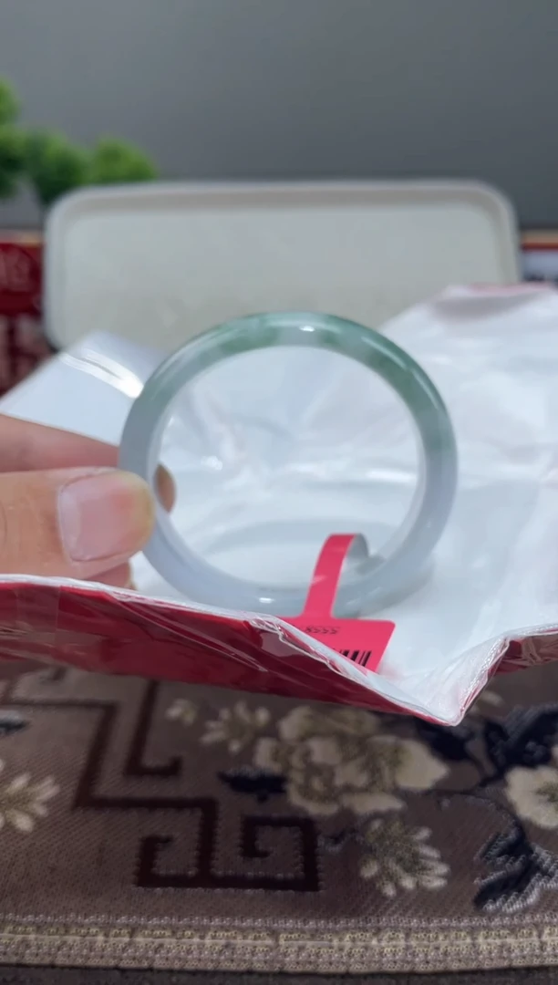 【闪购商品】翡翠手镯（贵妃镯）未镶嵌手镯5