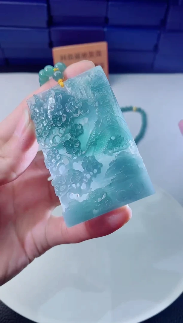 翡翠未镶嵌颈饰111111111