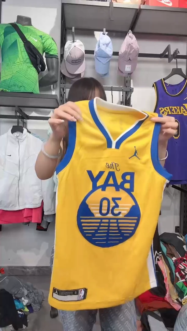 1736编码 瑕疵款直播间过款为准 尺码 S小孩