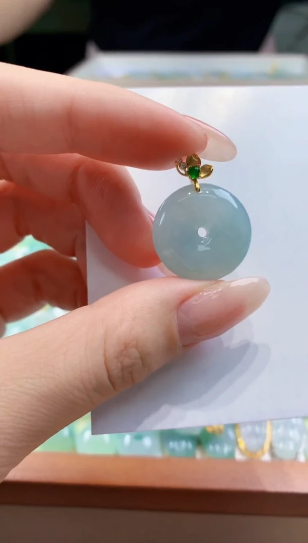 翡翠未镶嵌颈饰天然A货翡翠挂件