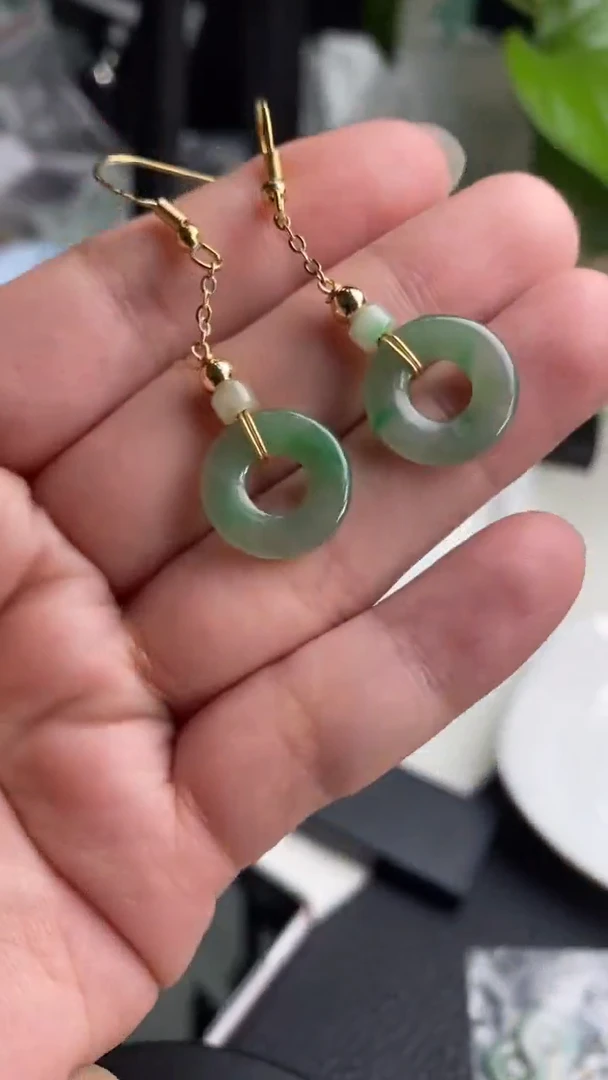 【闪购商品】翡翠挂件未镶嵌耳饰