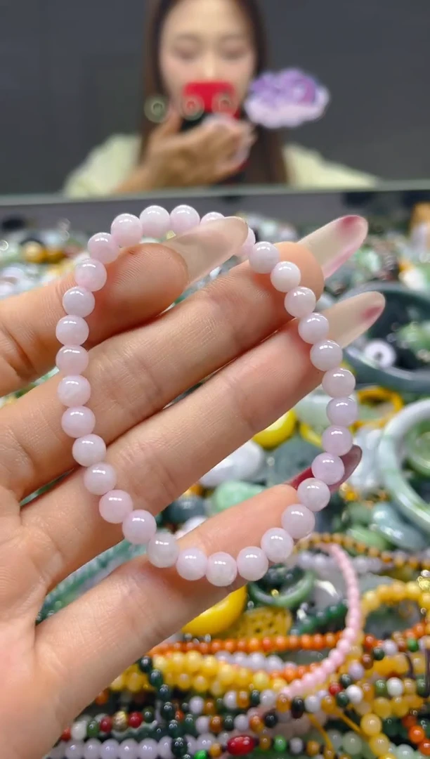 颈饰未镶嵌翡翠5MM/Y/翡翠A货，一件也是批发价