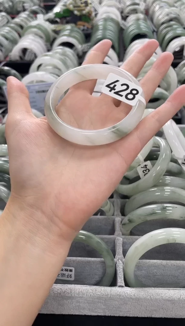 未镶嵌手镯石英质玉428