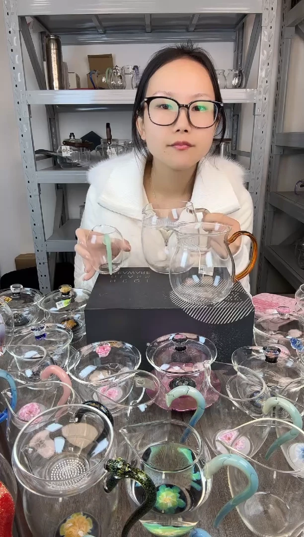 余**温禾器观禄琥珀