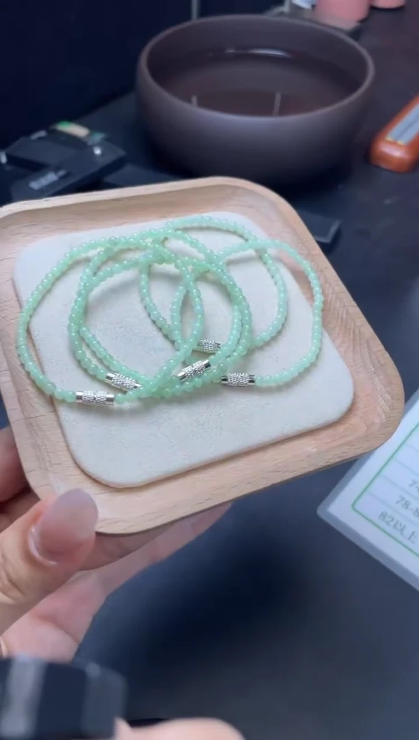 【闪购商品】翡翠手串未镶嵌W015-BL00256多样性发一