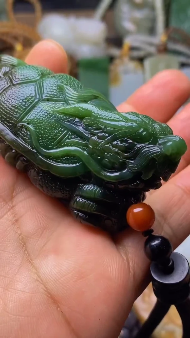 未镶嵌和田玉把件1