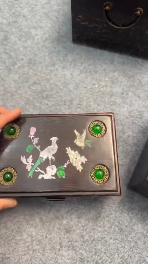 木紫檀花梨木一物一拍翻盖盒子