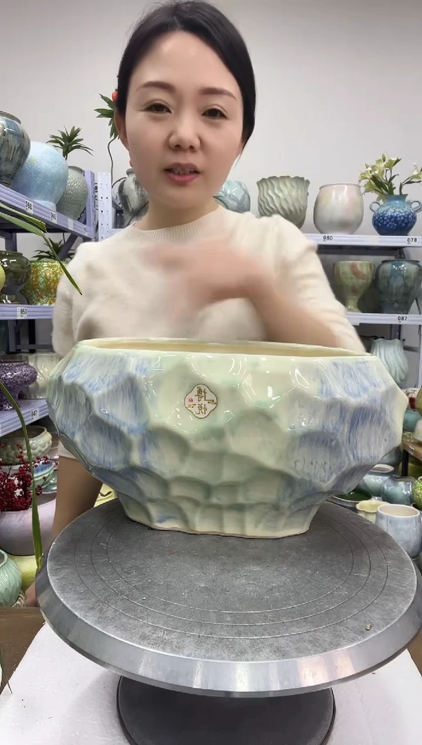 【1.2】花盆链接 高：16  口：25