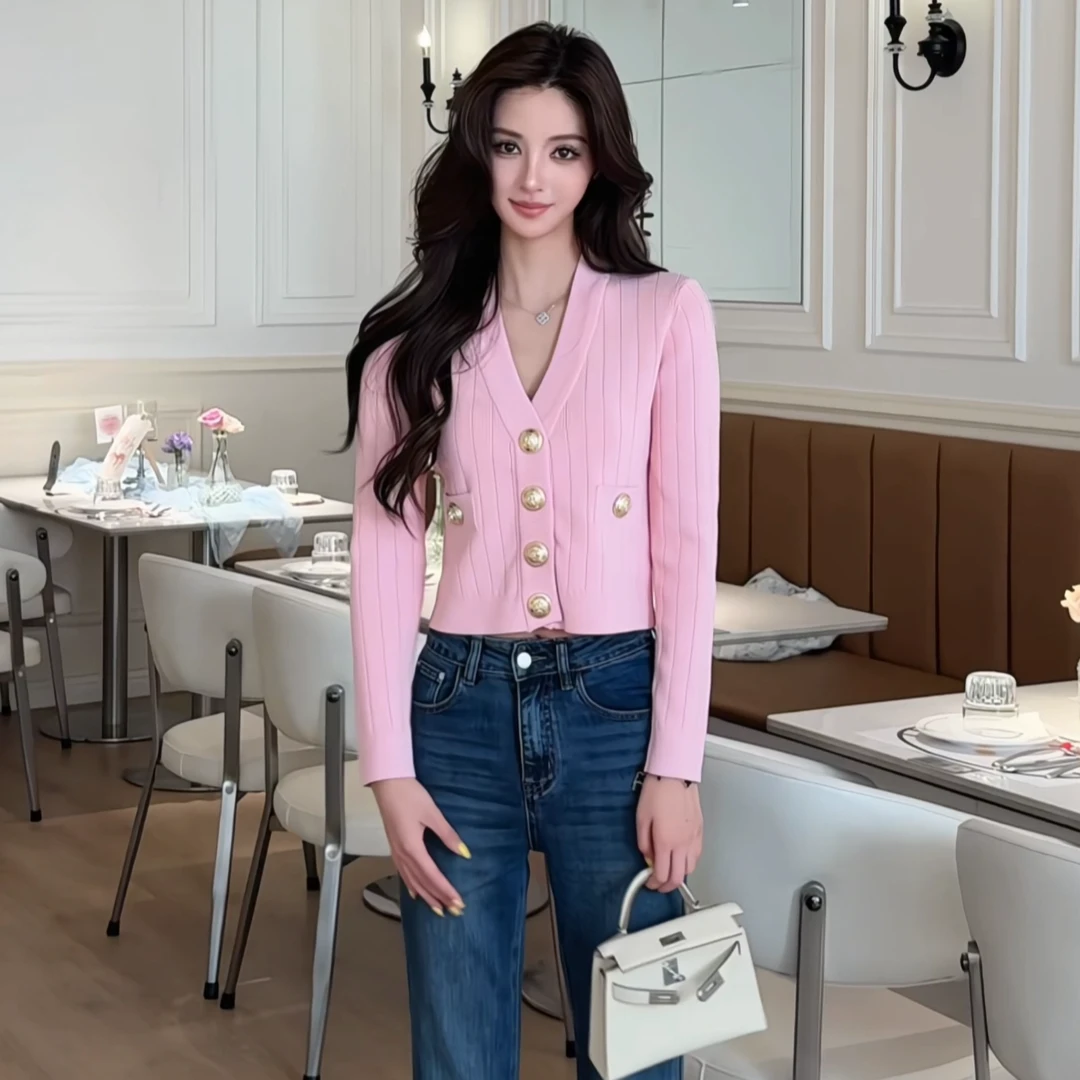 【苗苗专属】25新款奢感气质时尚金扣修身显瘦垫肩外套V领针织开衫