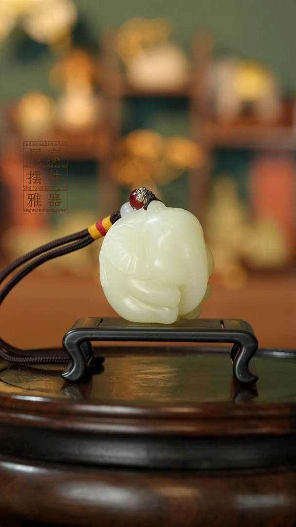 玉《手握吉象》摆件