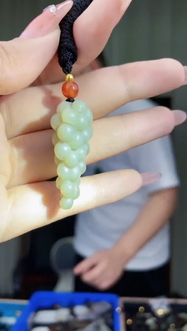 和田玉未镶嵌挂件拍一发一，多样性发货！