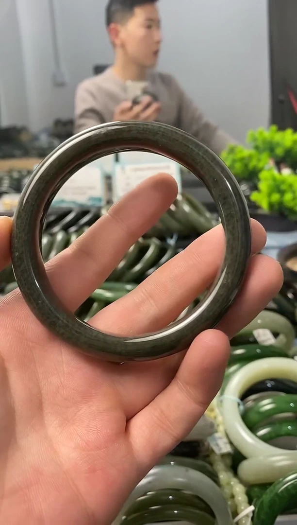 未镶嵌手镯和田玉63.3