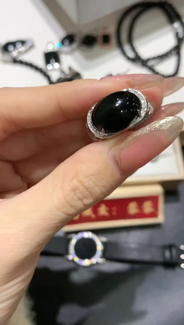 【闪购商品】翡翠吊坠(不含链)银S925镶嵌49多人多样性随机发货1件