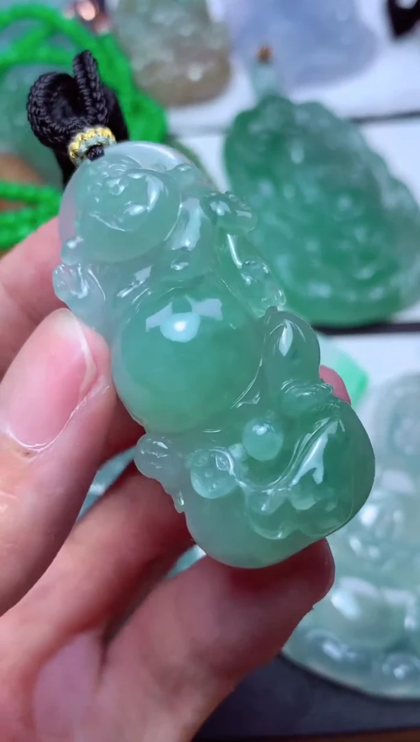 翡翠未镶嵌颈饰天然翡翠