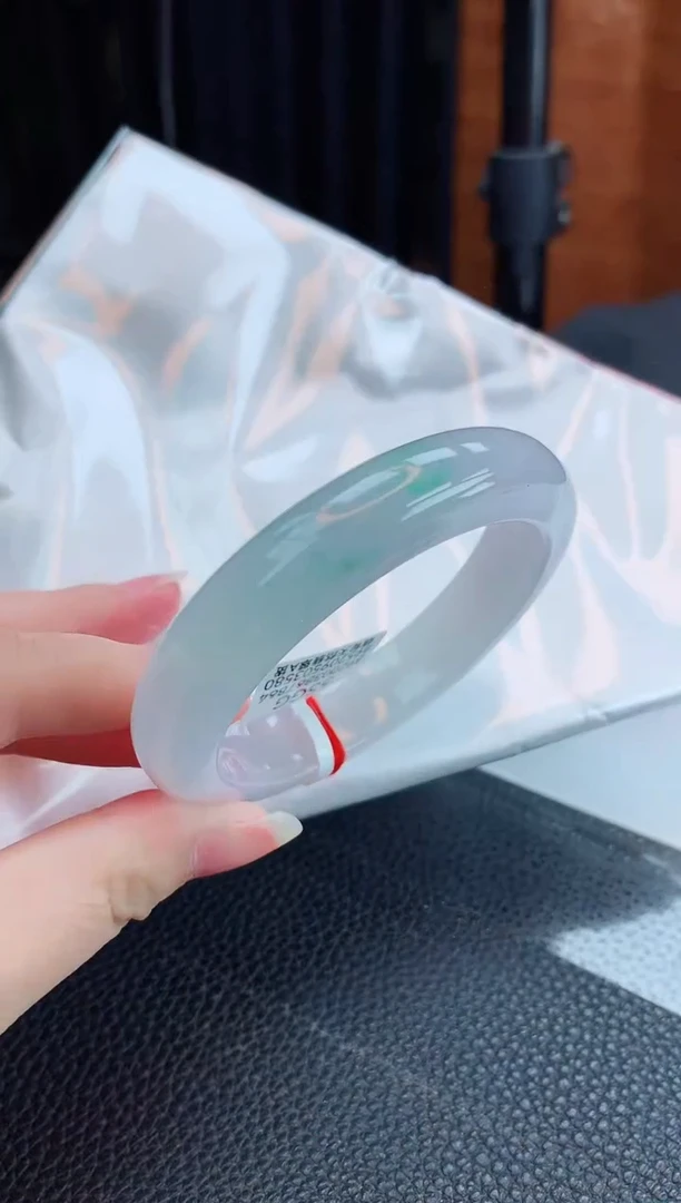 【闪购商品】翡翠手镯未镶嵌缅甸天然翡翠A货手镯